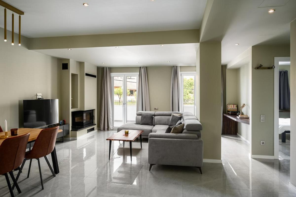 Comme A La Maison Apartment